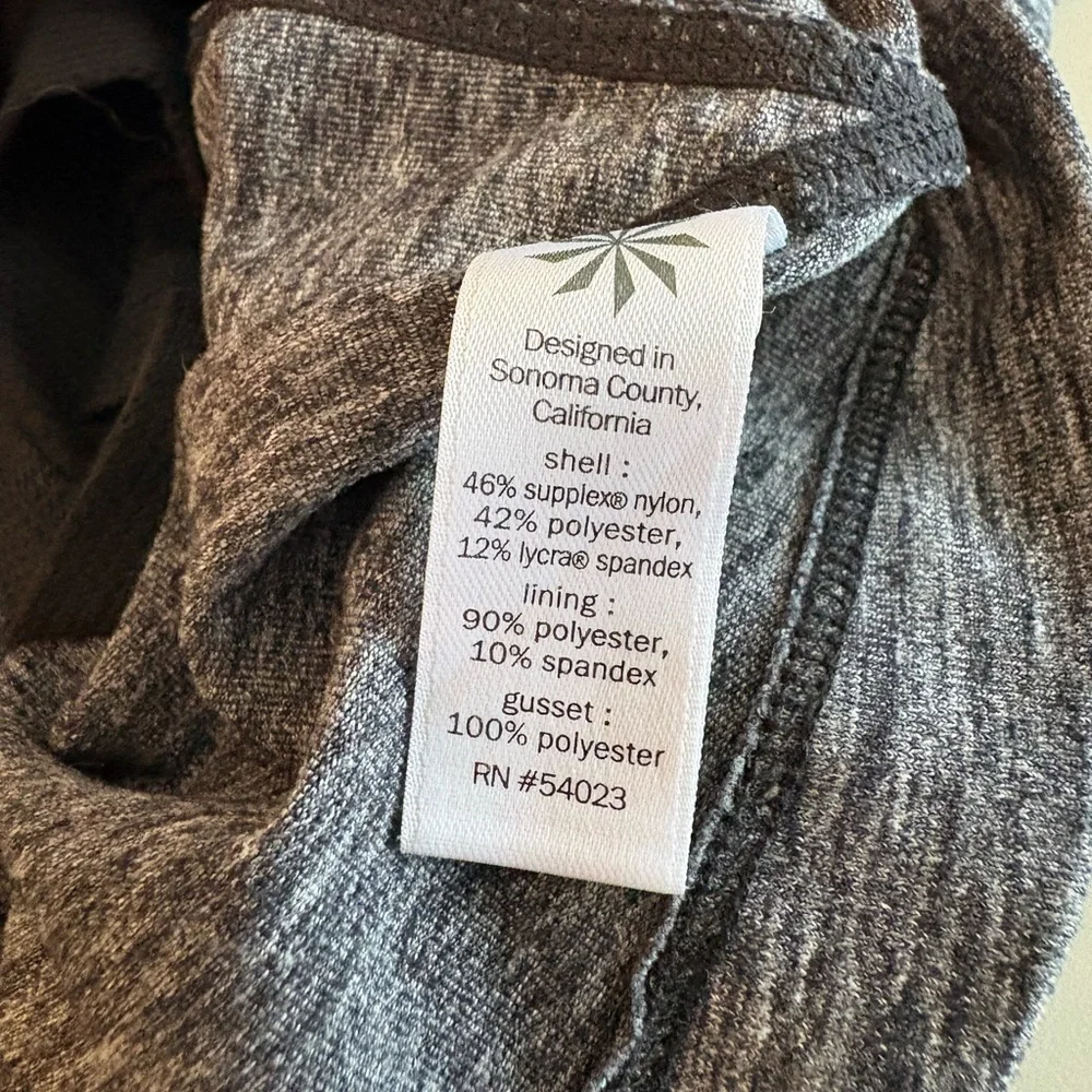 Small Athleta Heather Gray Excursion Skort - Picture 3 of 6